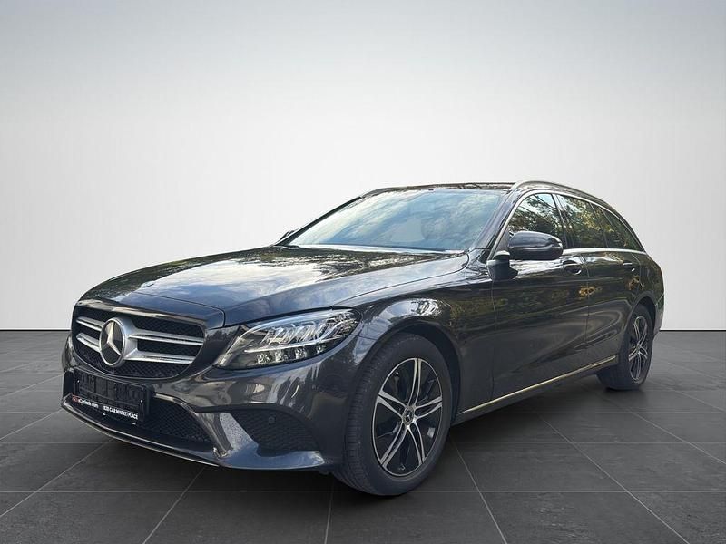 Grau Gebraucht 2020 Mercedes C180 Kombi | 17.699 € (Superpreis) - Bild 1/4
