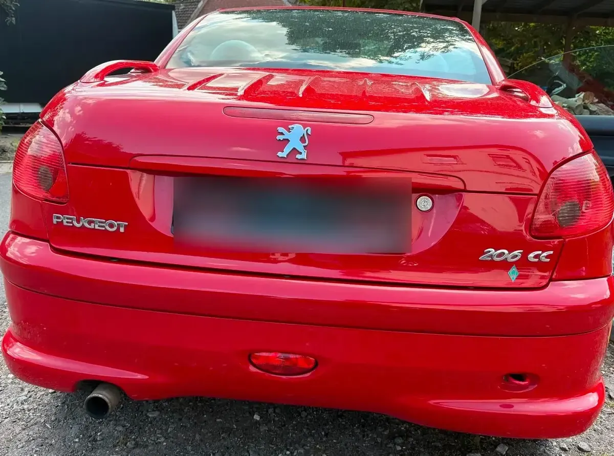 Gebraucht Peugeot 206 CC 109 PS (80 kW) 2006 Rot Cabrio