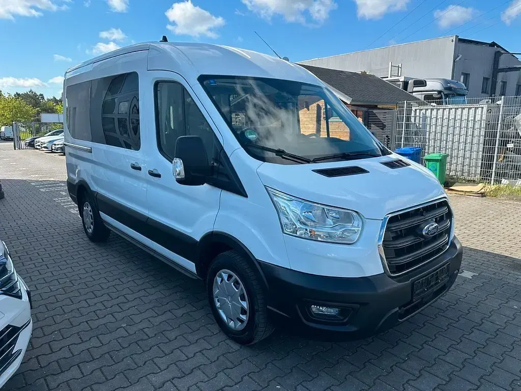 Gebraucht Ford Transit Trend 131 PS (96 kW) 2022 Weiß Kombi
