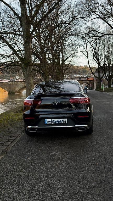 Gebraucht Mercedes GLC200 197 PS (144 kW) 2019 Schwarz SUV