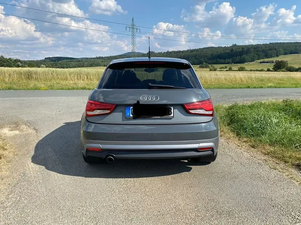 Gebraucht Audi A1 S-Line 95 PS (69 kW) 2017 Grau Kleinwagen