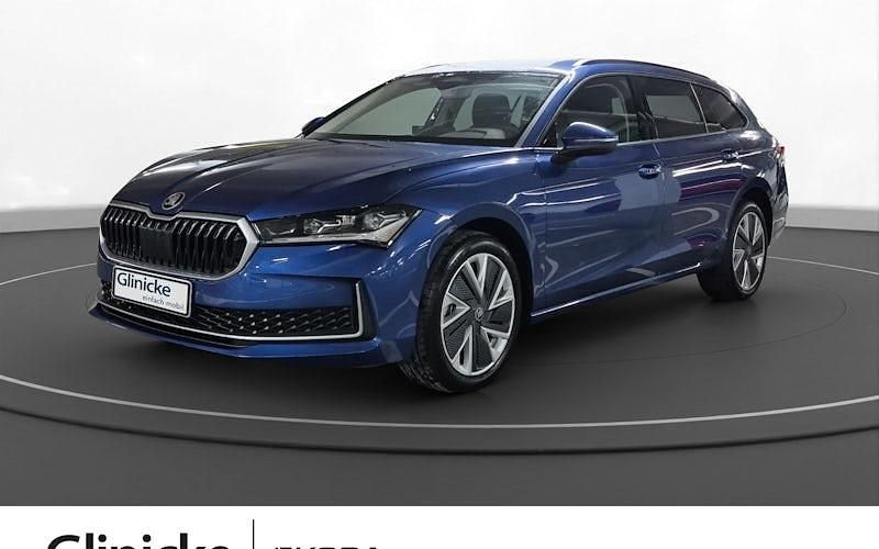 Neu Skoda Superb Selection 150 PS (110 kW) 2026 Blau Kombi