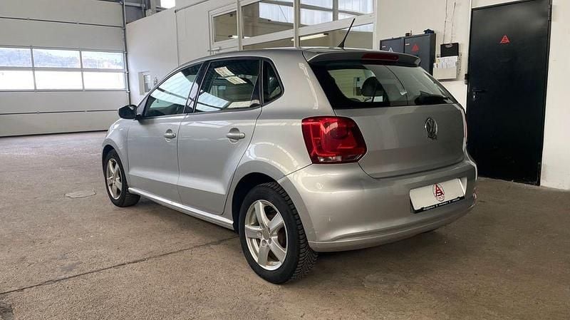 Gebraucht VW Polo 60 PS (44 kW) 2011 Silber Kleinwagen
