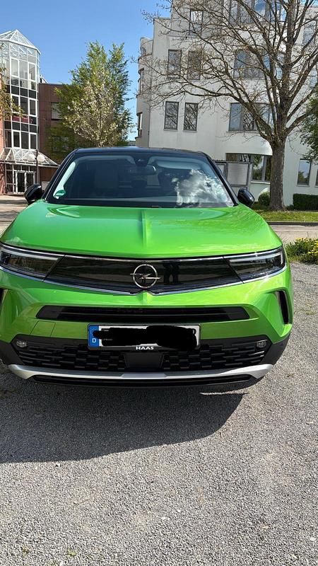 Używany Opel Mokka Elegance 101 KM (74 kW) 2021 Zielony SUV