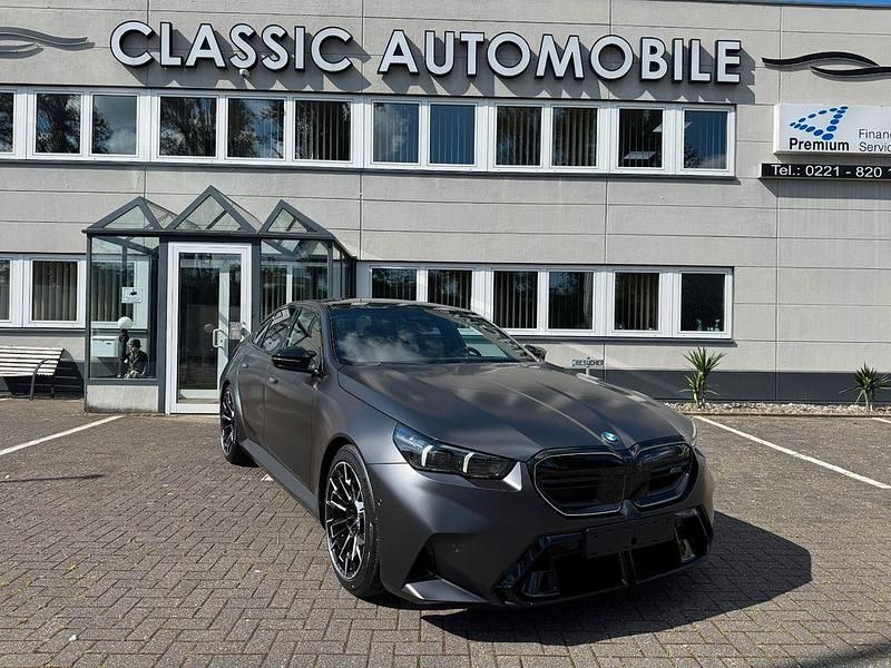 Gebraucht BMW M5 Performance 727 PS (534 kW) 2025 Grau Limousine