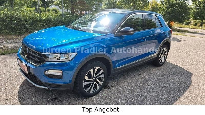 Blau Gebraucht 2021 VW T-Roc Active SUV | 22.980 € (Guter Preis) - Bild 1/4