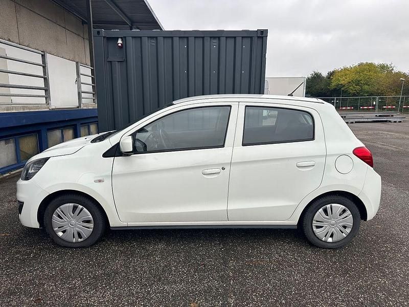 Weiß Gebraucht 2020 Mitsubishi Space Star Limousine | 7.100 € (Guter Preis) - Bild 1/4