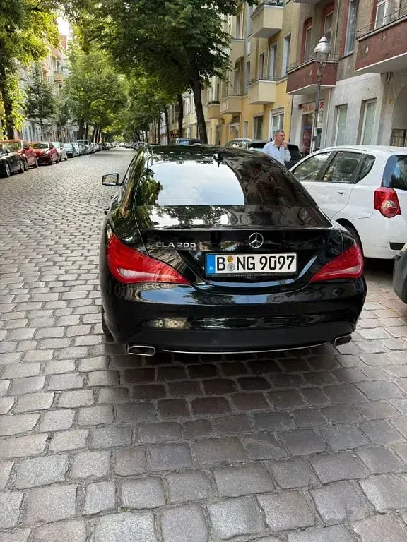 Gebraucht Mercedes CLA200 156 PS (114 kW) 2016 Schwarz Coupé