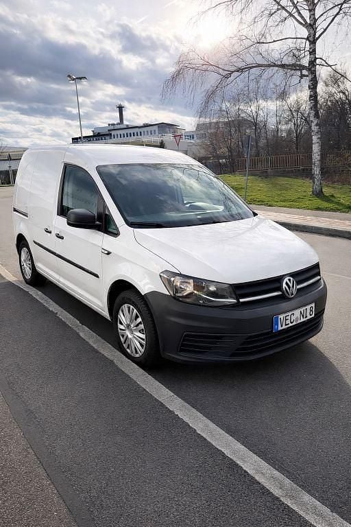 Gebraucht VW Caddy Trendline 102 PS (75 kW) 2017 Weiß Van / Kleinbus