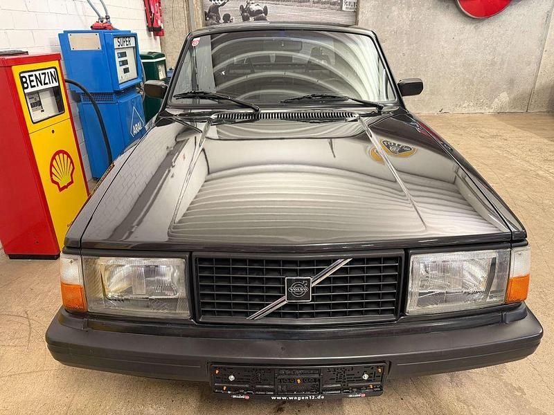 Gebraucht Volvo 244 155 PS (114 kW) 1983 Schwarz Limousine