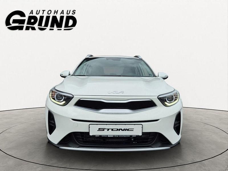 Gebraucht Kia Stonic Vision 101 PS (74 kW) 2025 Weiß SUV