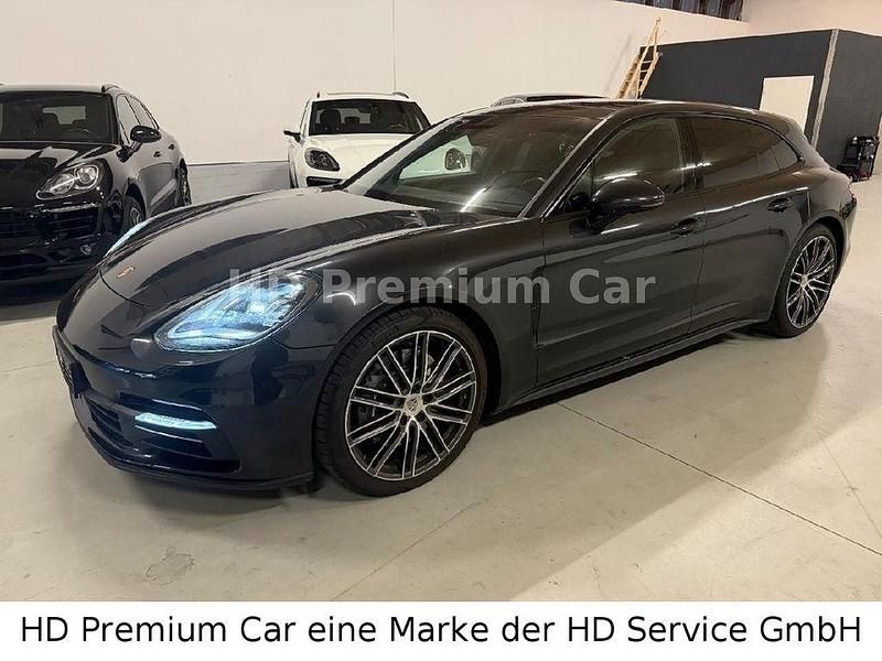 Grau Gebraucht 2018 Porsche Panamera Sport Turismo Limousine | 56.888 € (Fairer Preis) - Bild 1/4