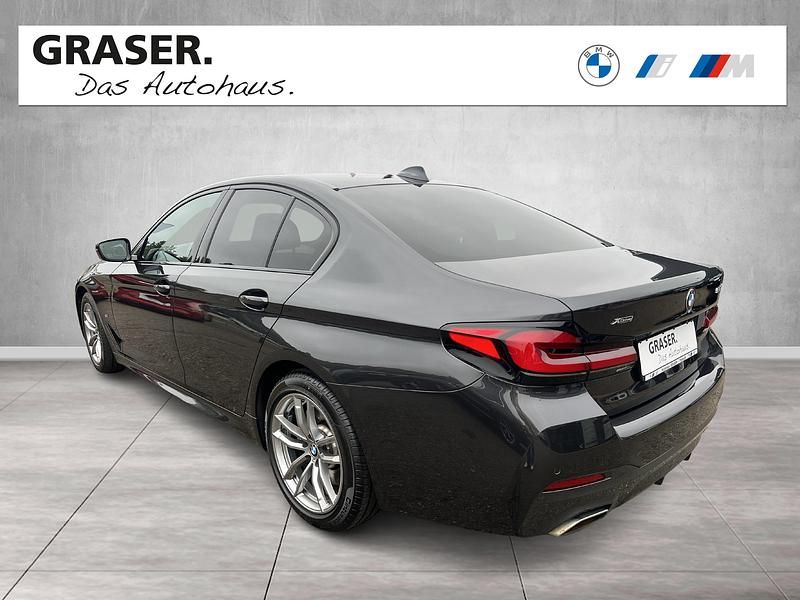 Gebraucht BMW 530 M Sport 286 PS (210 kW) 2021 Grau Limousine