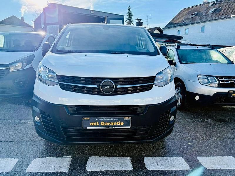 Gebraucht Opel Vivaro 122 PS (89 kW) 2020 Weiß Van / Kleinbus