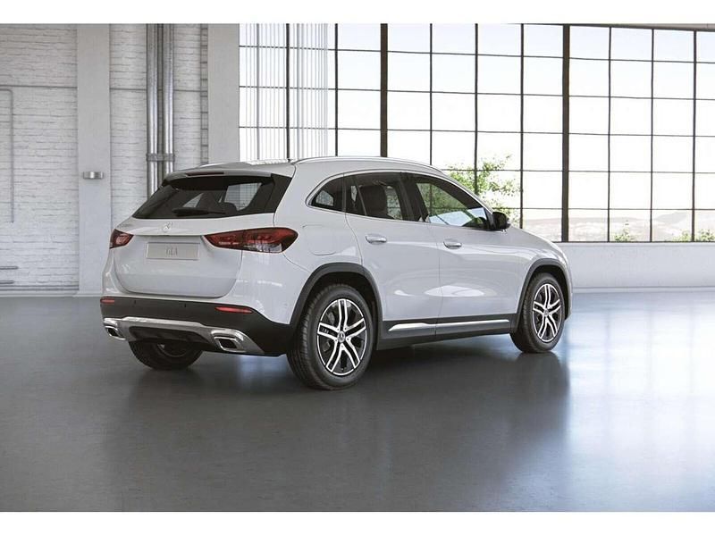 Gebraucht Mercedes GLA250 Progressive 160 PS (117 kW) 2022 Weiß SUV