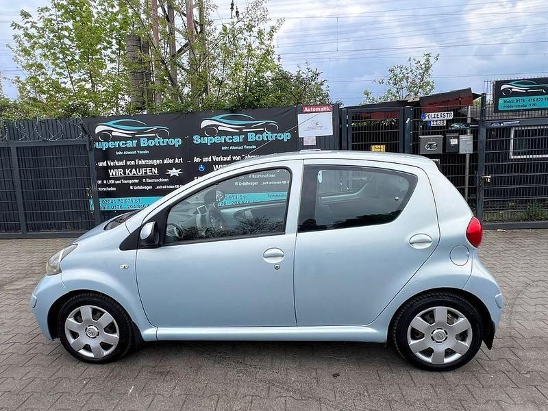 Gebraucht Toyota Aygo City 68 PS (50 kW) 2005 Blau Kleinwagen
