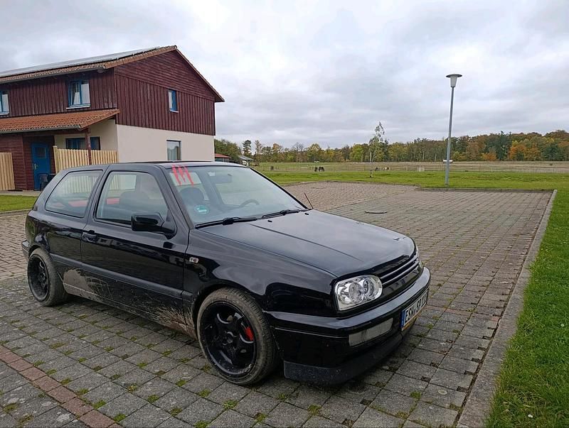 Gebraucht VW Golf III 60 PS (44 kW) 1997 Schwarz Kleinwagen