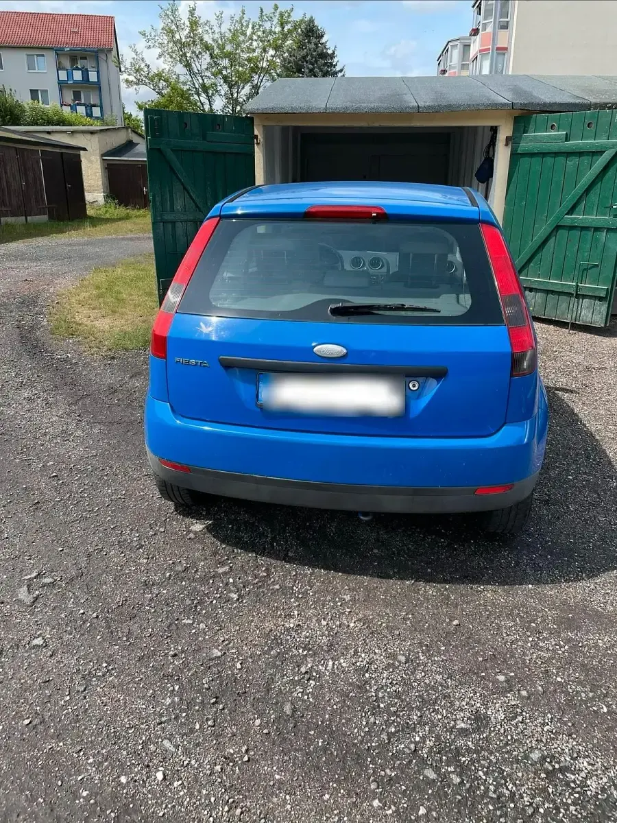 Gebraucht Ford Fiesta 80 PS (58 kW) 2003 Blau Kleinwagen