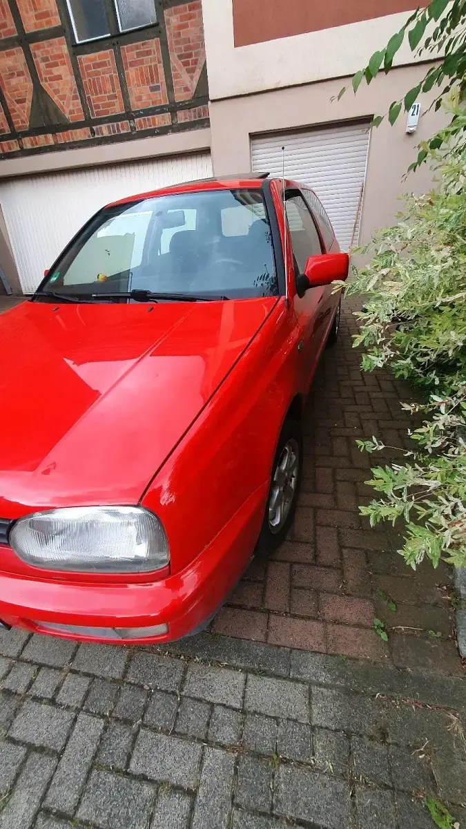 Gebraucht VW Golf III 60 PS (44 kW) 1997 Rot Limousine