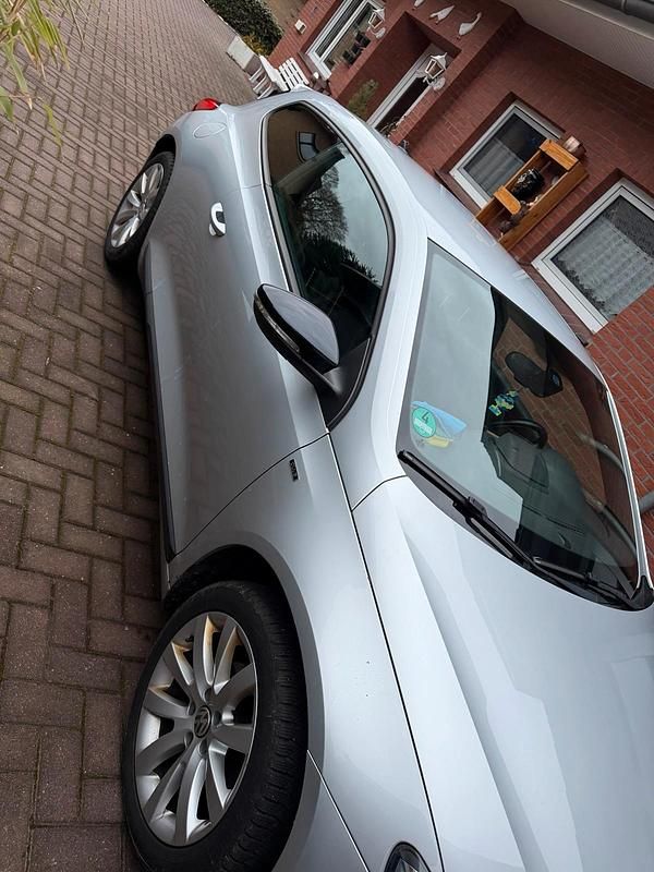 Gebraucht VW Scirocco 125 PS (91 kW) 2016 Silber Coupé