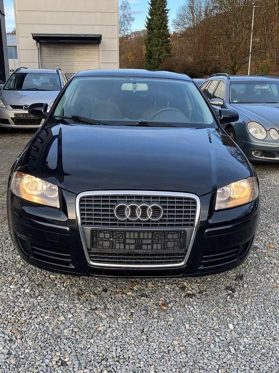 Schwarz Gebraucht 2008 Audi A3 Attraction Limousine | 3.399 € (Guter Preis) - Bild 1/4