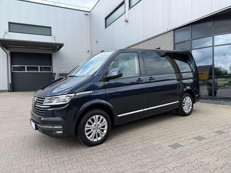 Starlight blue Gebraucht 2021 VW Multivan Generation Six Van | 49.990 € (Teuer) - Bild 1/4