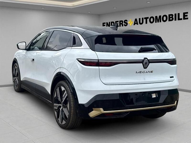 Gebraucht Renault Megane E-Tech Iconic 160 kW (218 PS) 2024 Weiss Limousine