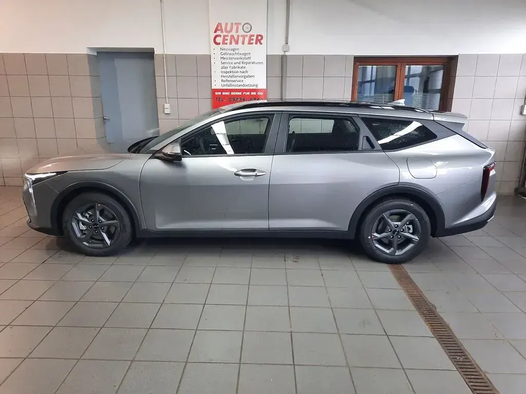 Neu Kia K4 150 PS (110 kW) 2026 Grau Kombi
