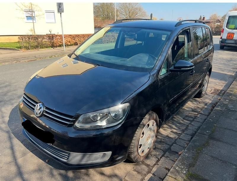 Gebraucht VW Touran 105 PS (77 kW) 2010 Schwarz Van / Kleinbus