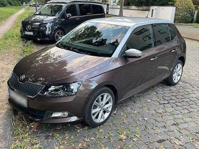Braun Gebraucht 2015 Skoda Fabia Style Kleinwagen | 8.100 € (Fairer Preis) - Bild 1/4