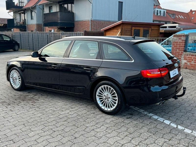Gebraucht Audi A4 Ambition 150 PS (110 kW) 2014 Schwarz Kombi