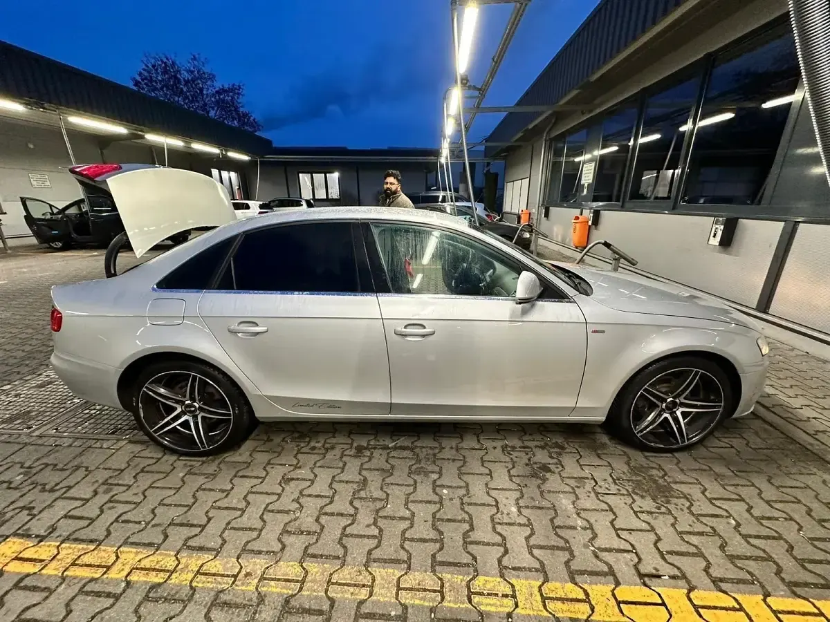 Gebraucht Audi A4 S-Line 160 PS (117 kW) 2008 Silber Limousine