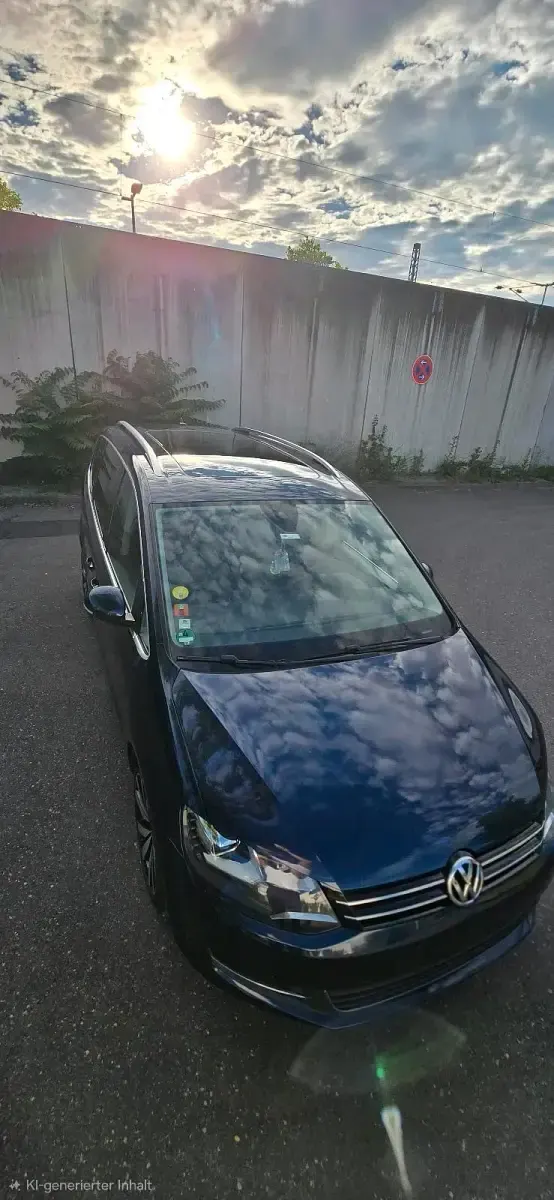 Gebraucht VW Sharan 150 PS (110 kW) 2015 Blau Van / Kleinbus