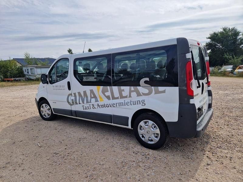 Weiß Gebraucht 2013 Renault Trafic Van | 7.300 € (Fairer Preis) - Bild 1/4
