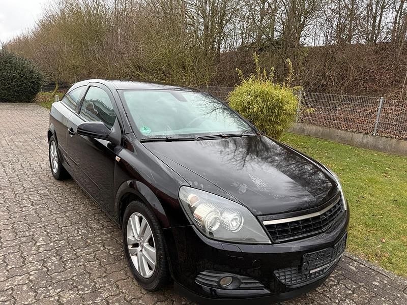 Gebraucht Opel Astra GTC 105 PS (77 kW) 2007 Schwarz Coupé