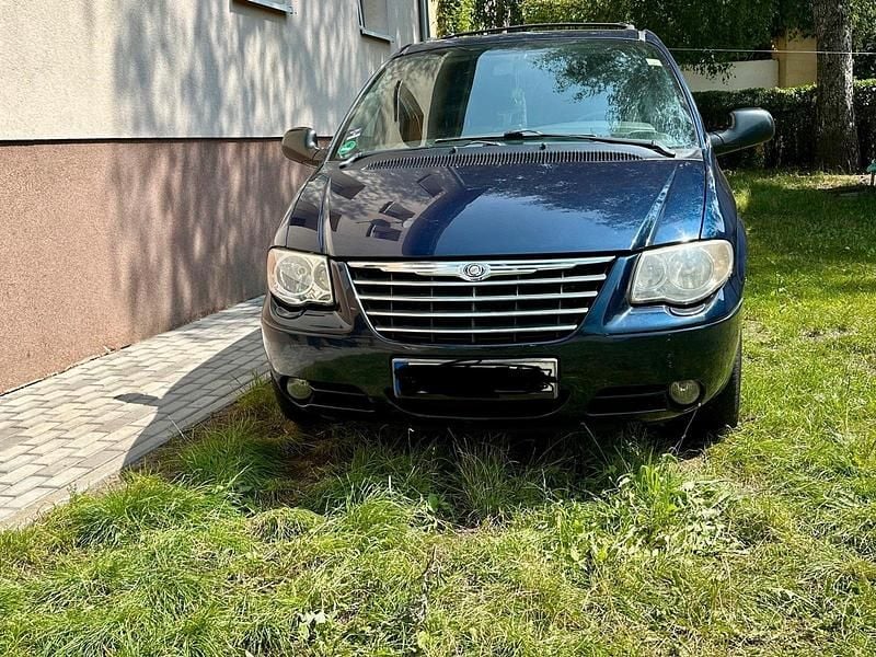 Andere farben Gebraucht 2006 Chrysler Voyager Van / Kleinbus | 3.700 € (Teuer) - Bild 1/4