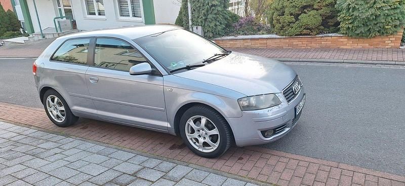 Gebraucht Audi A3 Attraction 102 PS (75 kW) 2004 Grau Kleinwagen