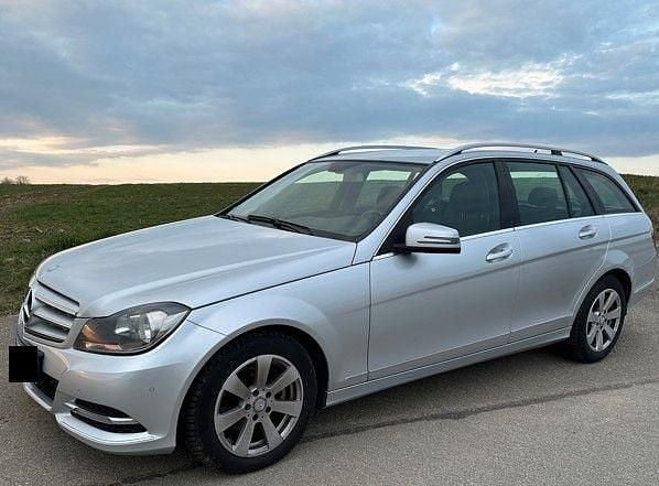 Gebraucht Mercedes 220 170 PS (125 kW) 2013 Silber Kombi