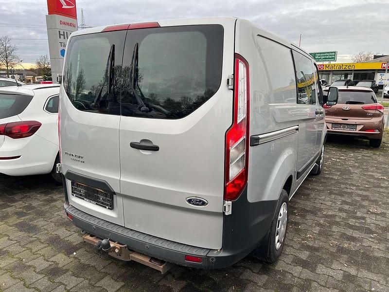 Gebraucht Ford Transit Custom Trend 131 PS (96 kW) 2018 Polarsilber metallic Van / Kleinbus