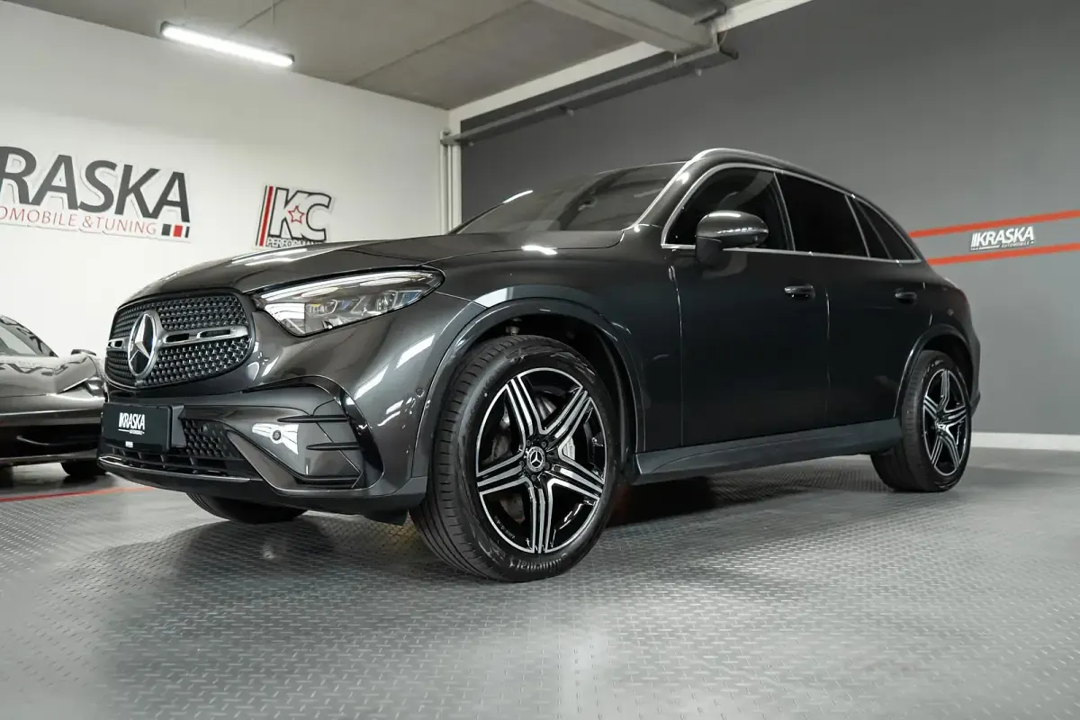 Gebraucht Mercedes GLC300 AMG line 269 PS (197 kW) 2026 Grafitgrau  metalliclack SUV