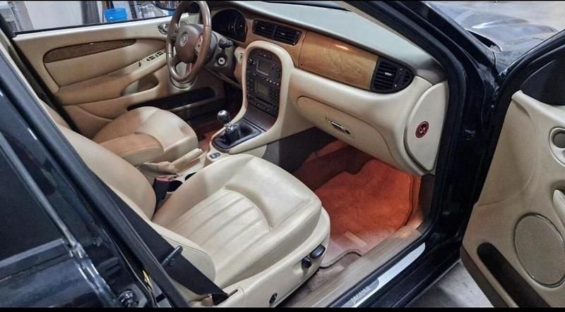 Second-hand Jaguar X-type 131 CP (96 kW) 2005 Negru Break