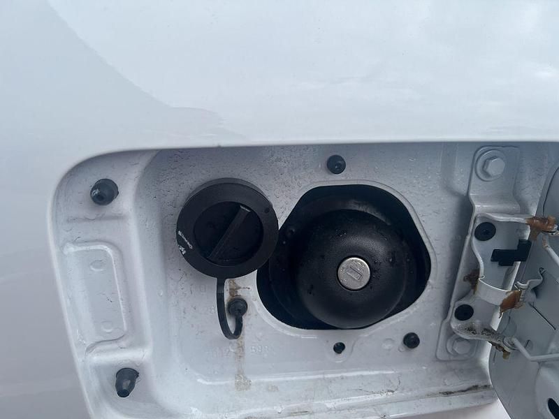 Gebraucht Dacia Jogger Expression 101 PS (74 kW) 2024 Arktis weiß (weiß) Van / Kleinbus