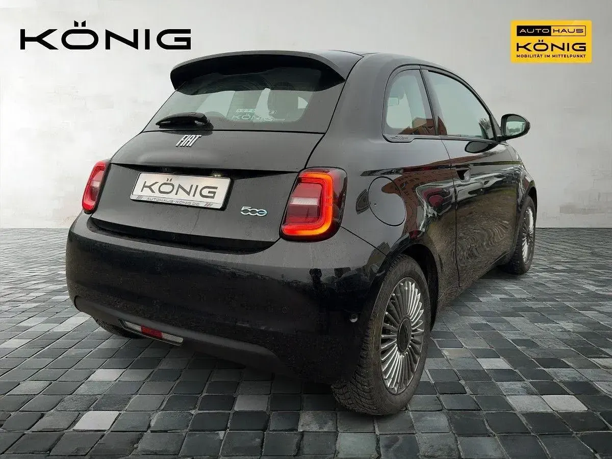 Gebraucht Fiat 500e Basis 86 kW (118 PS) 2023 Schwarz Kleinwagen