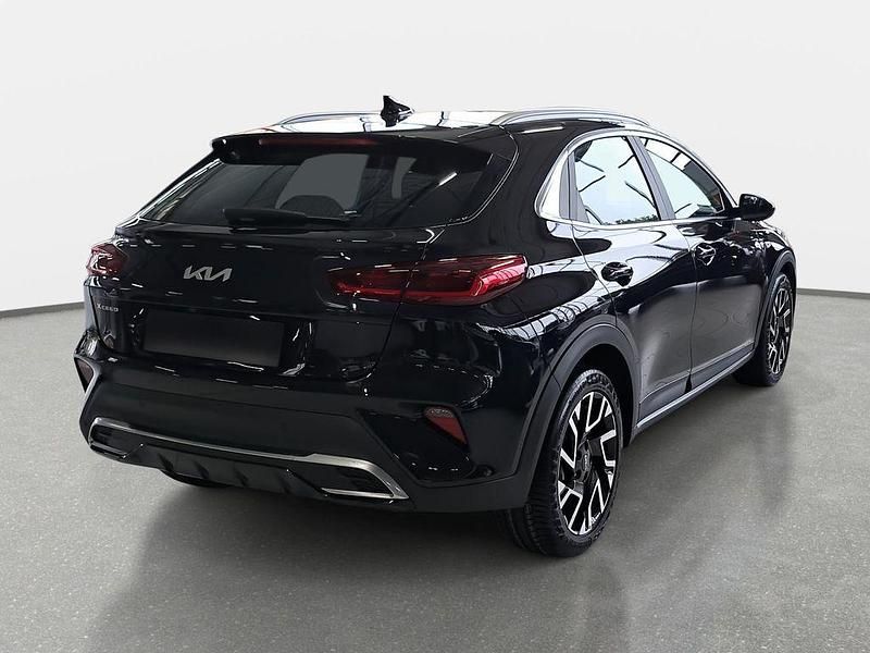 Neu Kia XCeed Comfort 150 PS (110 kW) 2025 Schwarz SUV