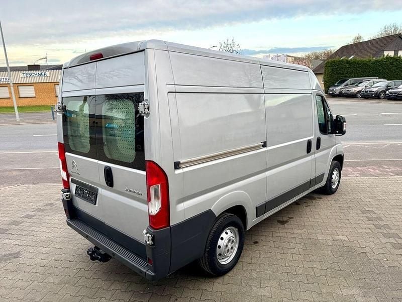 Gebraucht Citroën Jumper 131 PS (96 kW) 2016 Silber Van / Kleinbus