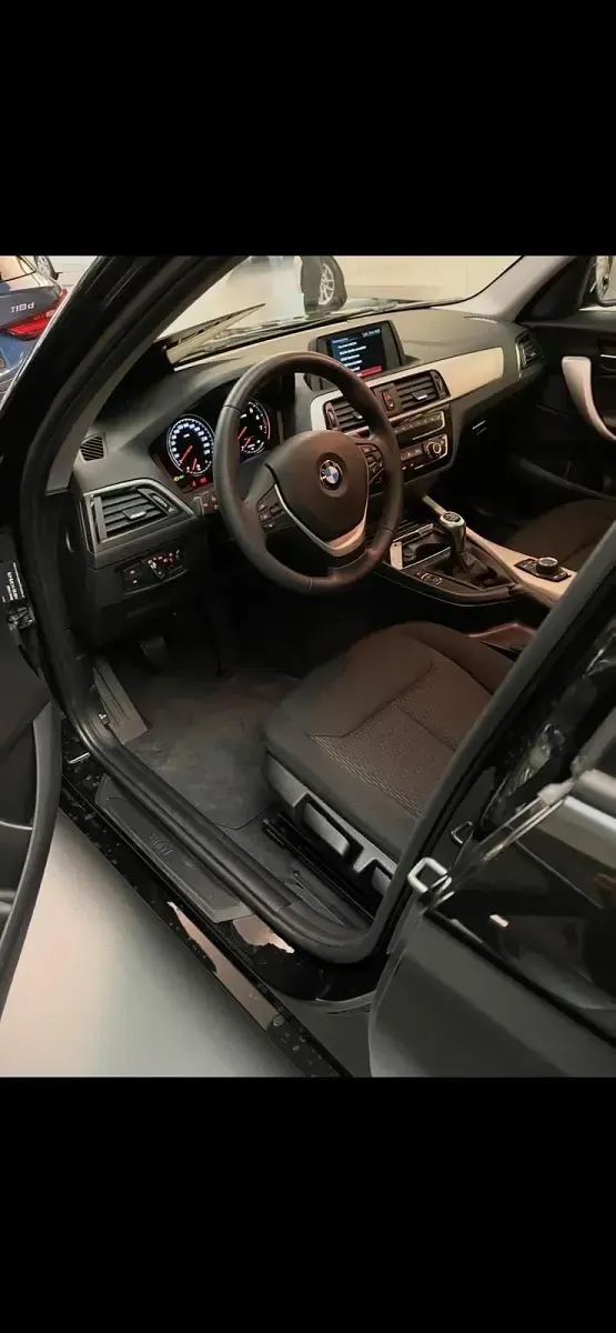Gebraucht BMW 118 136 PS (100 kW) 2018 Schwarz Kleinwagen