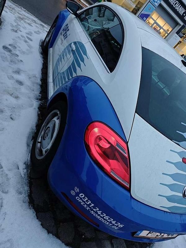 Gebraucht VW Beetle Design 105 PS (77 kW) 2012 Weiß Kleinwagen