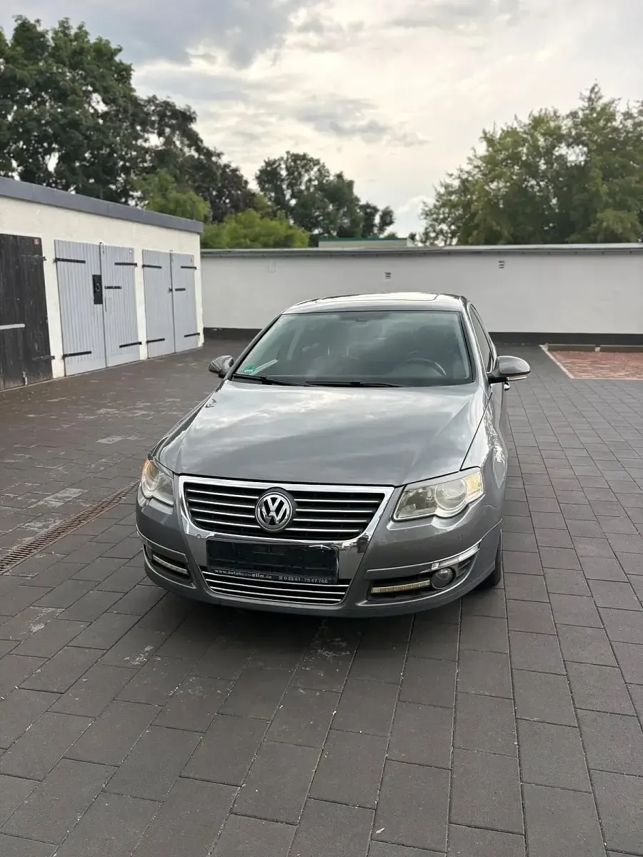 Gebraucht VW Passat Highline 150 PS (110 kW) 2007 Grau Limousine