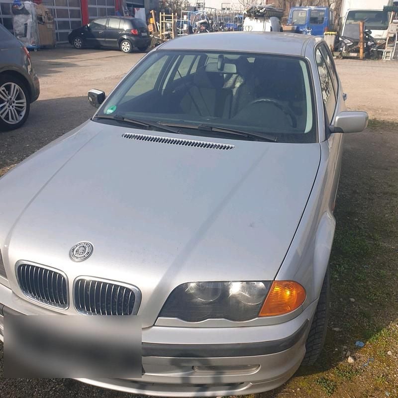 Gebraucht BMW 320 150 PS (110 kW) 1999 Silber Kombi