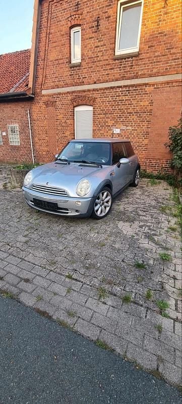 Grau Gebraucht 2004 Mini Cooper Coupé Coupé | 1.400 € (Guter Preis) - Bild 1/4